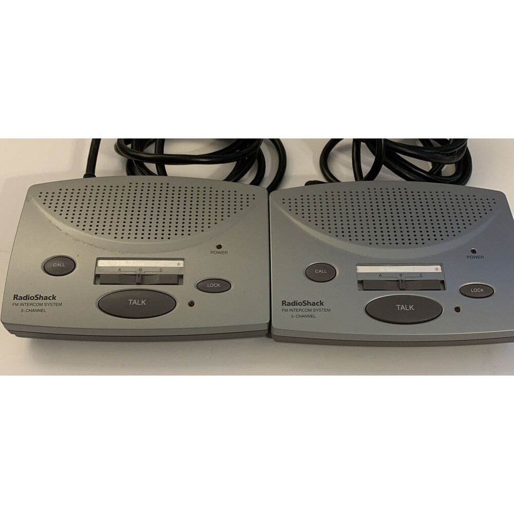 Radio Shack FM Wireless Intercom 3-Channel Station System 43-3105 Set Of 2